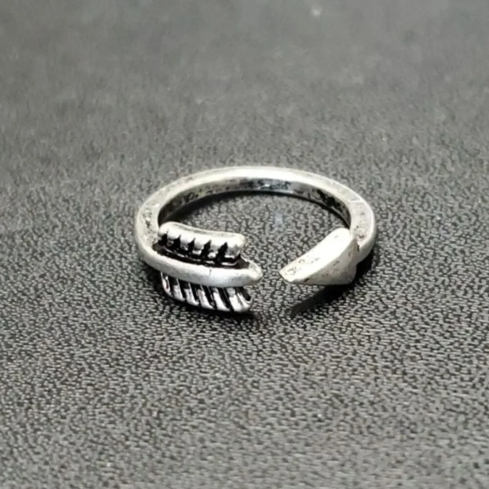 Silver tone arrow wrap ring dainty